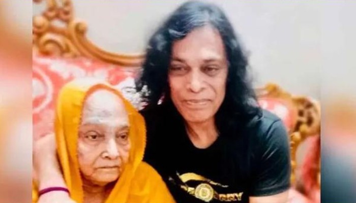 মা হারালেন ব্যান্ড তারকা হাসান